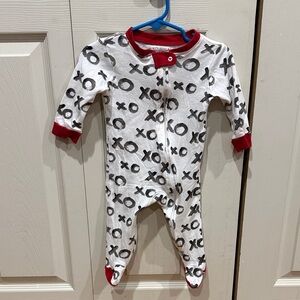 Burt's Bees Baby XO Patterned Footie - Red and White